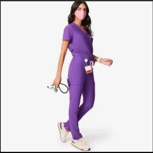 NWT FIGS Magic Purple